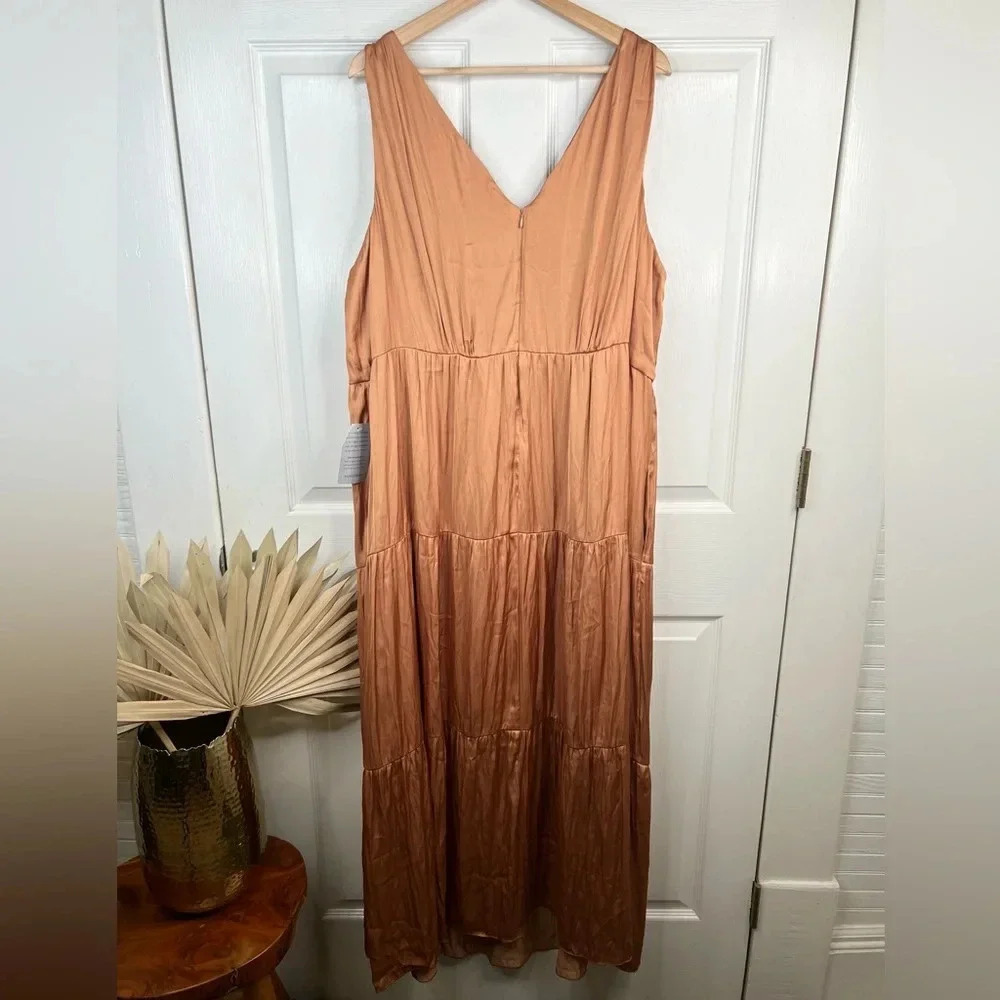 Maggy London Women's Plus Size 24W Empire Waist Maxi Dress in Dessert Sand - Picture 2 of 12